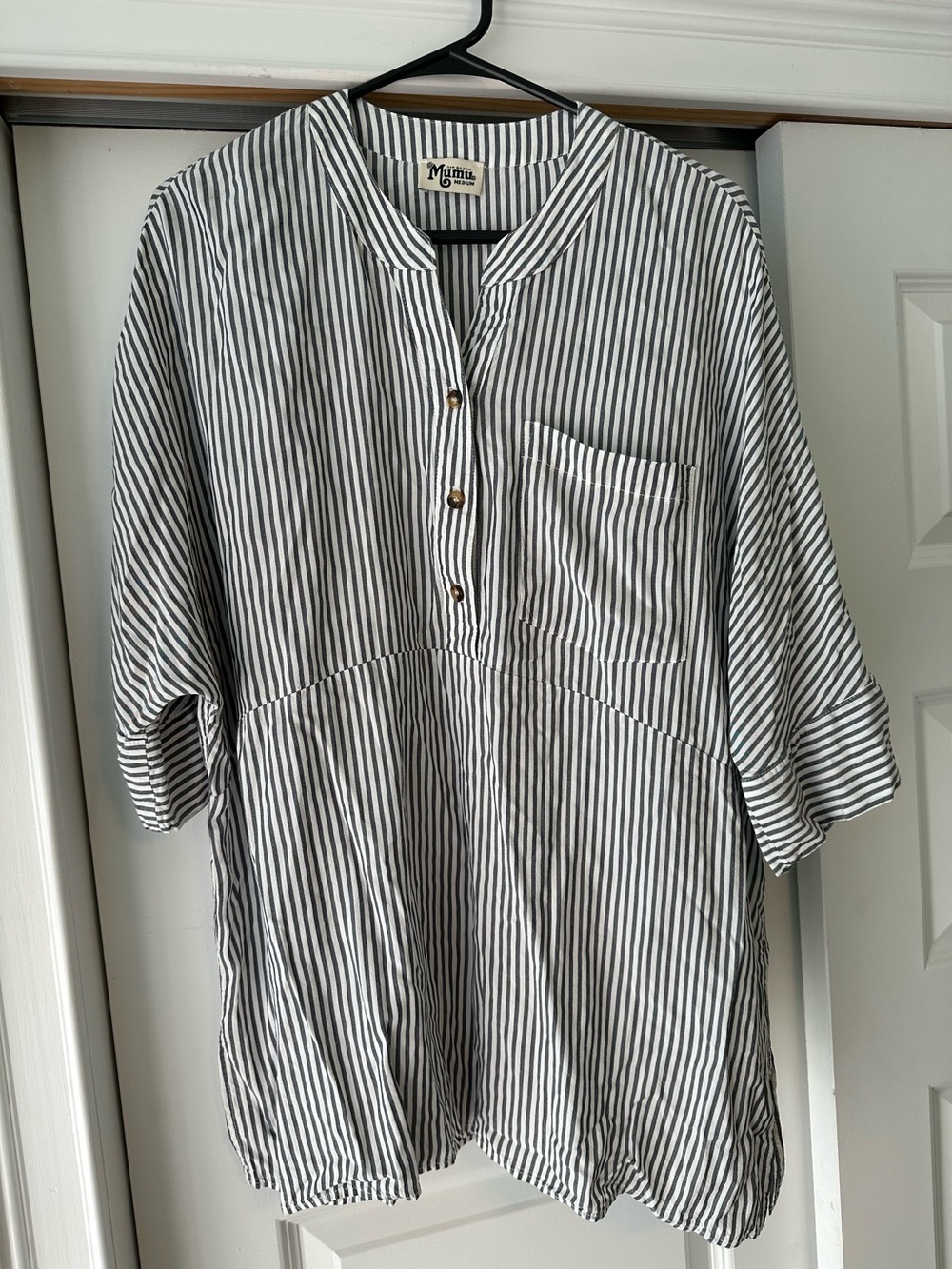 Show Me Your Mumu Striped Tunic Top Womens M Black White Nautical Collarless EUC